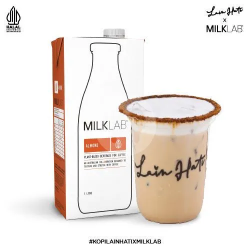 Seasalt Coffee with Almond Milk